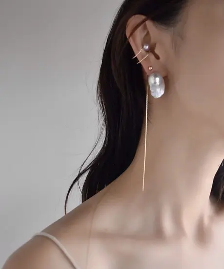超大特価 パールピアスuva ripsalis - ピアス