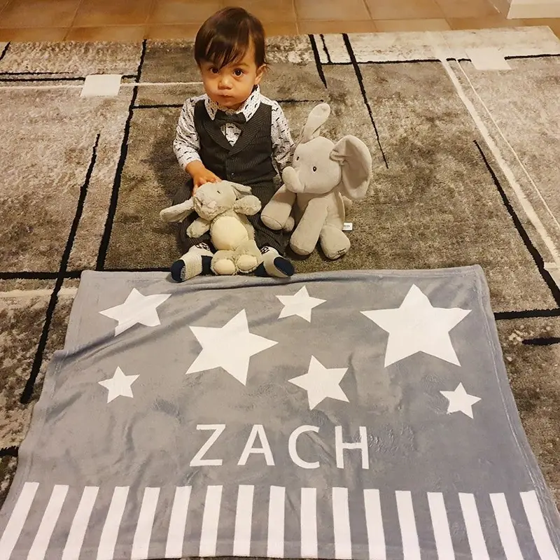 神戸生まれの出産祝い名入れギフト レヴィナス ベベ 名前入りブランケット