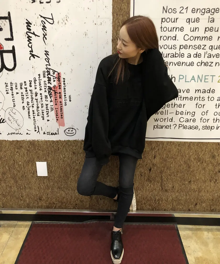 5db70c4b96580366e4a70f45