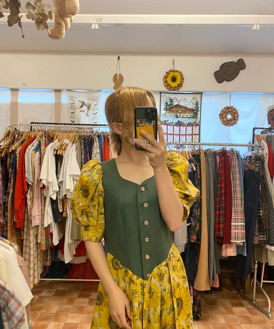 ひまわりのチロルワンピース3853 Anoco No Oheya