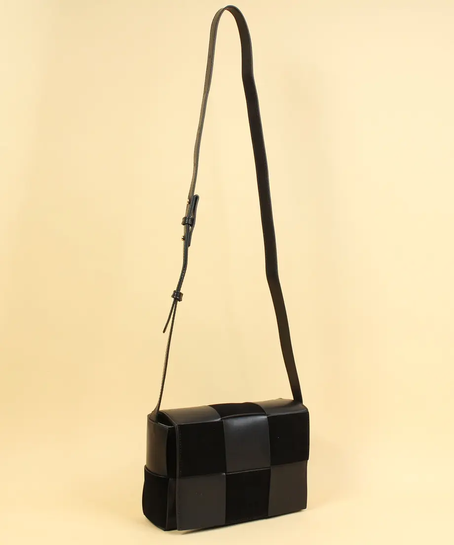 63353cf74aed19446ecfa674
