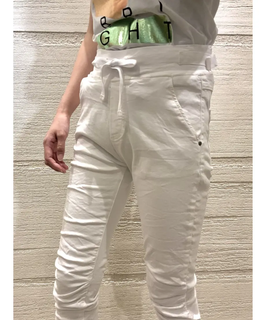 608d0fcb047a9d47ff290581