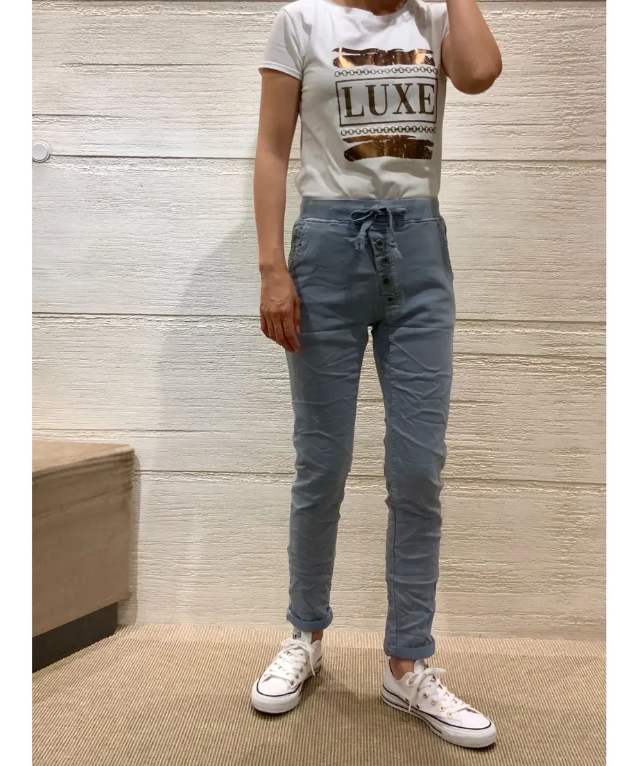 60698045d5e9c916c78c4730