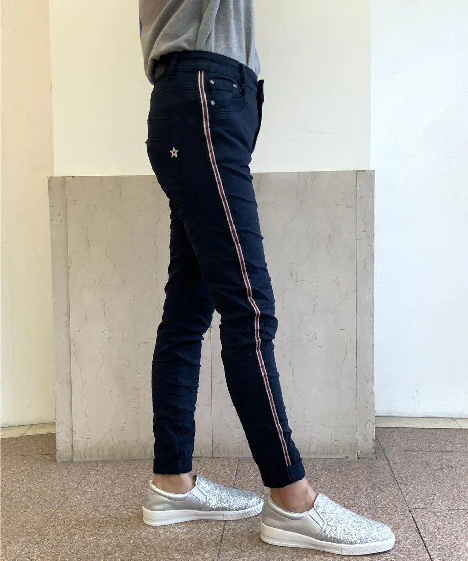 6125e5918a45723b98aa9c8f