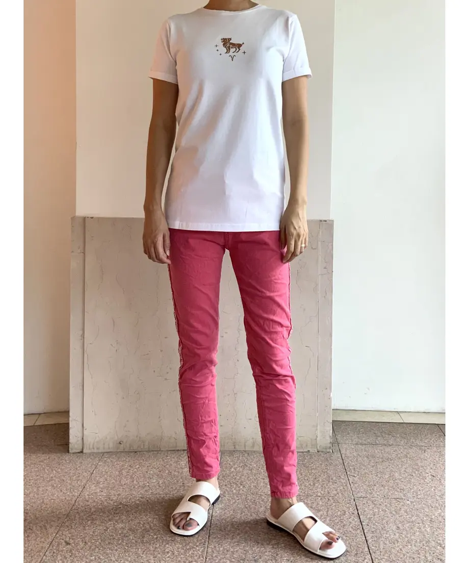 60f275bf56e0f1555211af7e