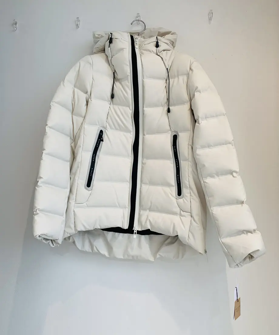 61692e5ca92a784aed42045e