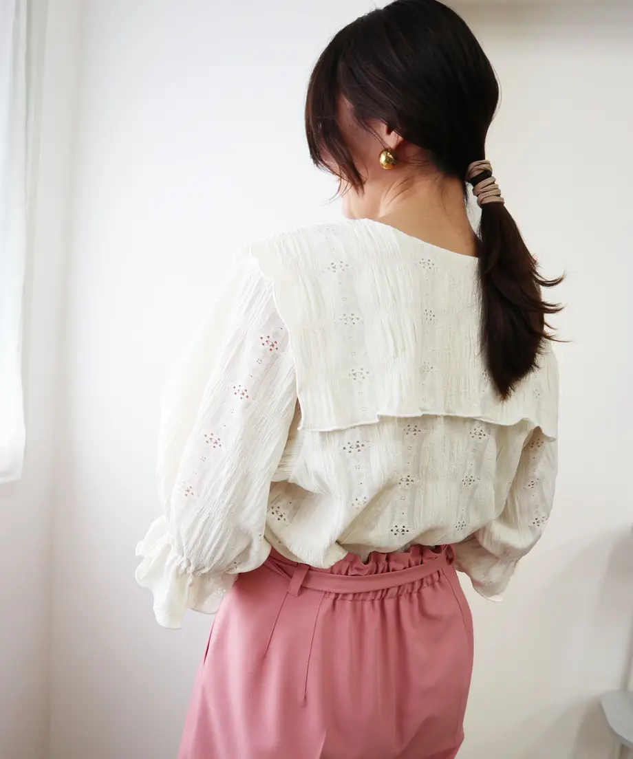 62b55225b1f1100b8250cae7