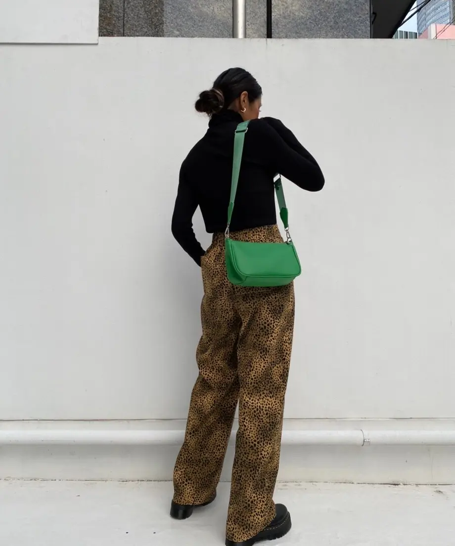 633e3aa14aed196a89d6dae9