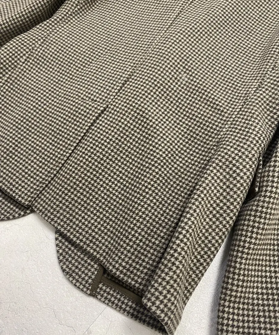 63c10bedfd38c9624f97fa39