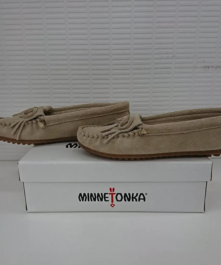 58536cef1003158ae2000e04