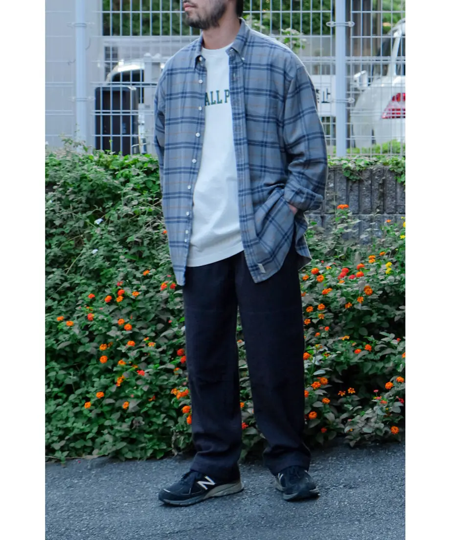 6121e5c0e49433554d3ee70d