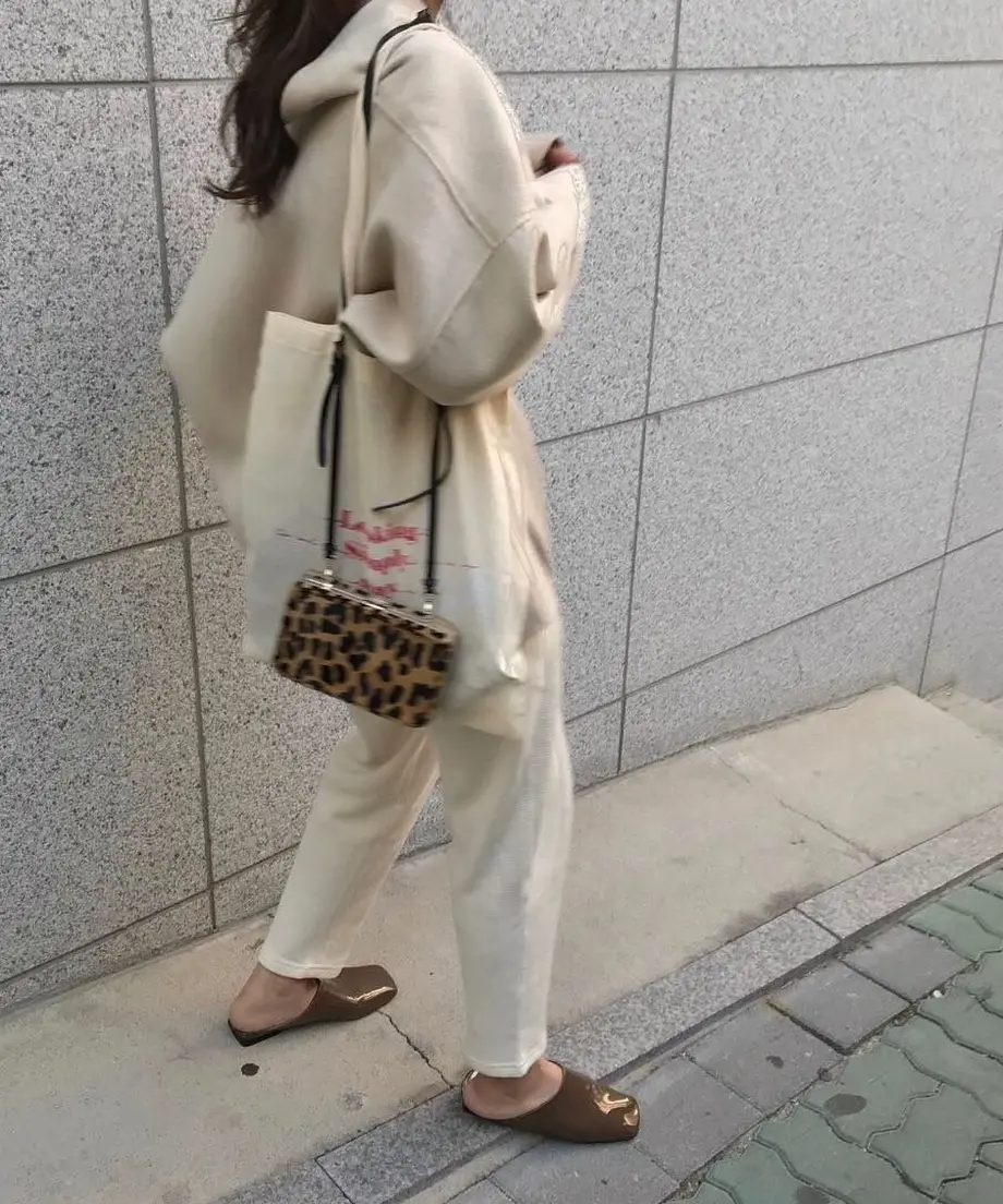 5bcd5abe5496ff58a30010ba