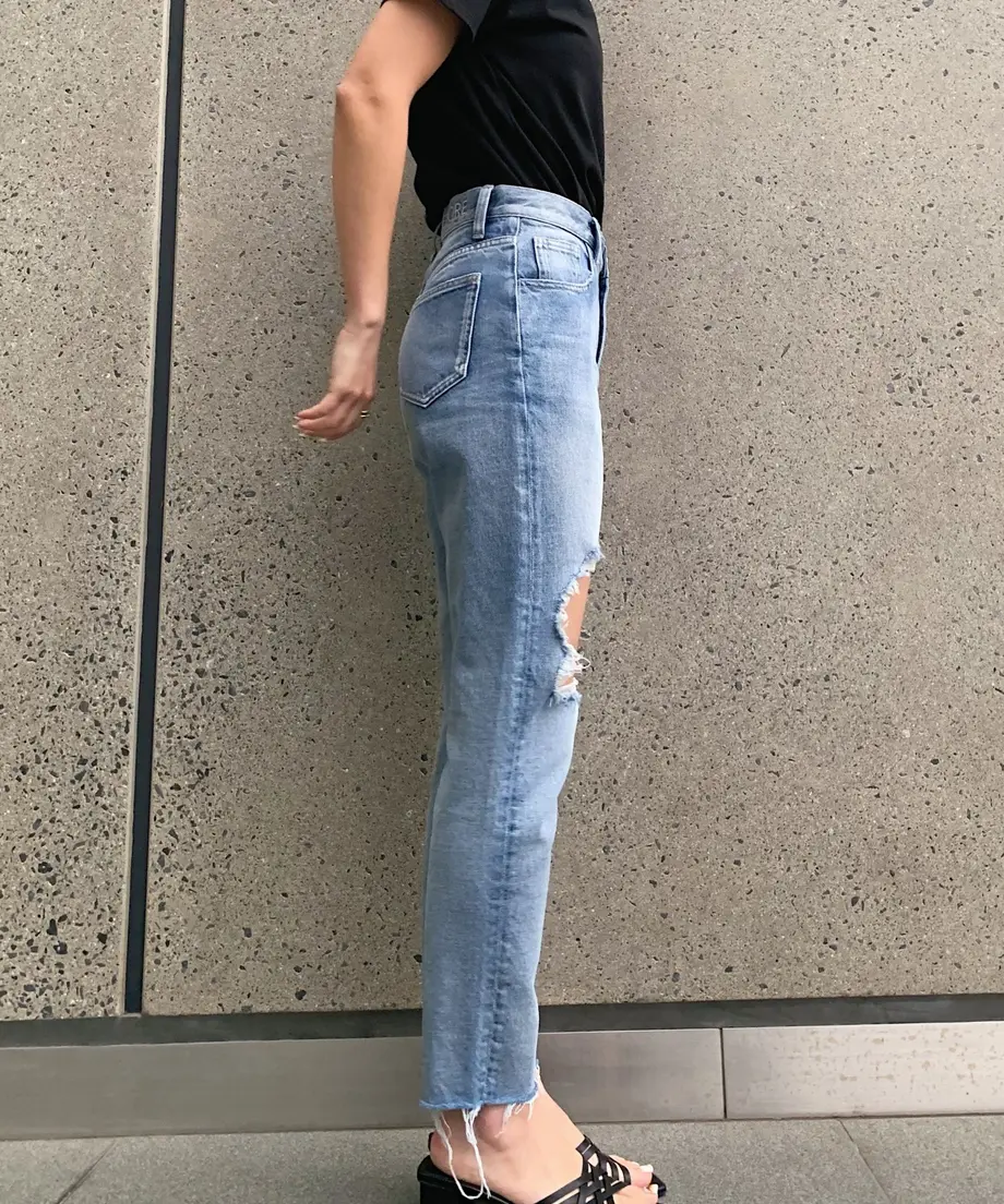 5ec6120355fa0344d070ae10