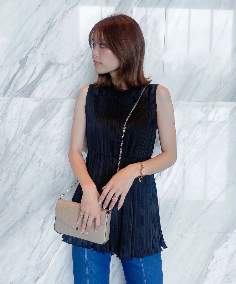 6059ccad2305570d9247598f
