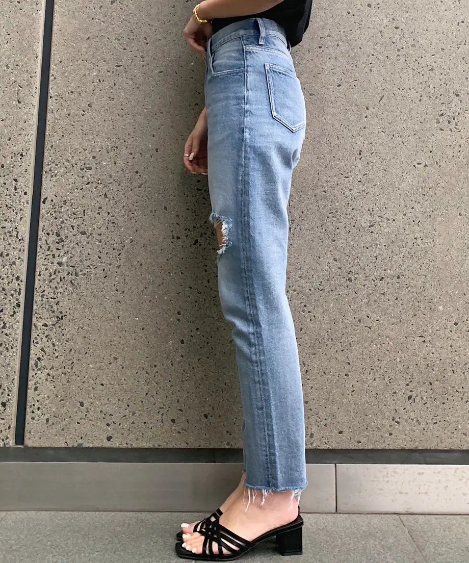 5ec6120355fa0344d070ae10