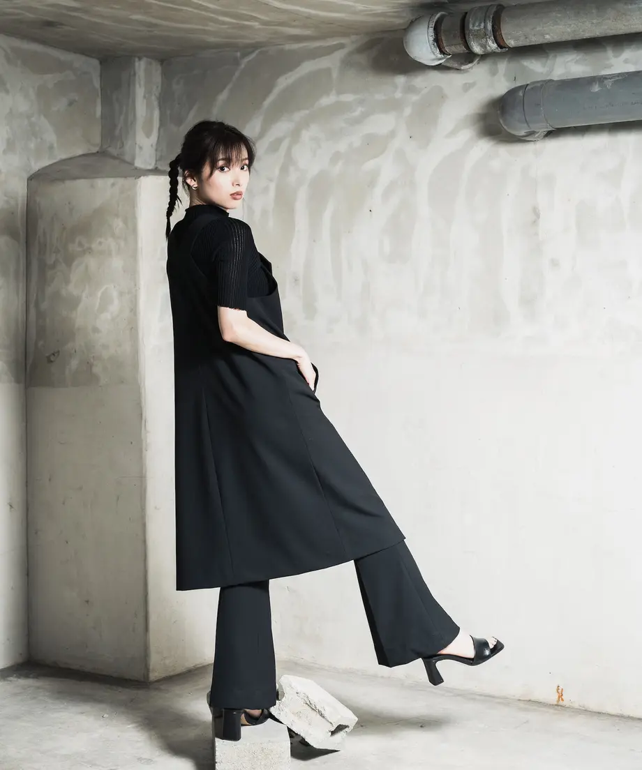 606d71e923055736ef4cb27f