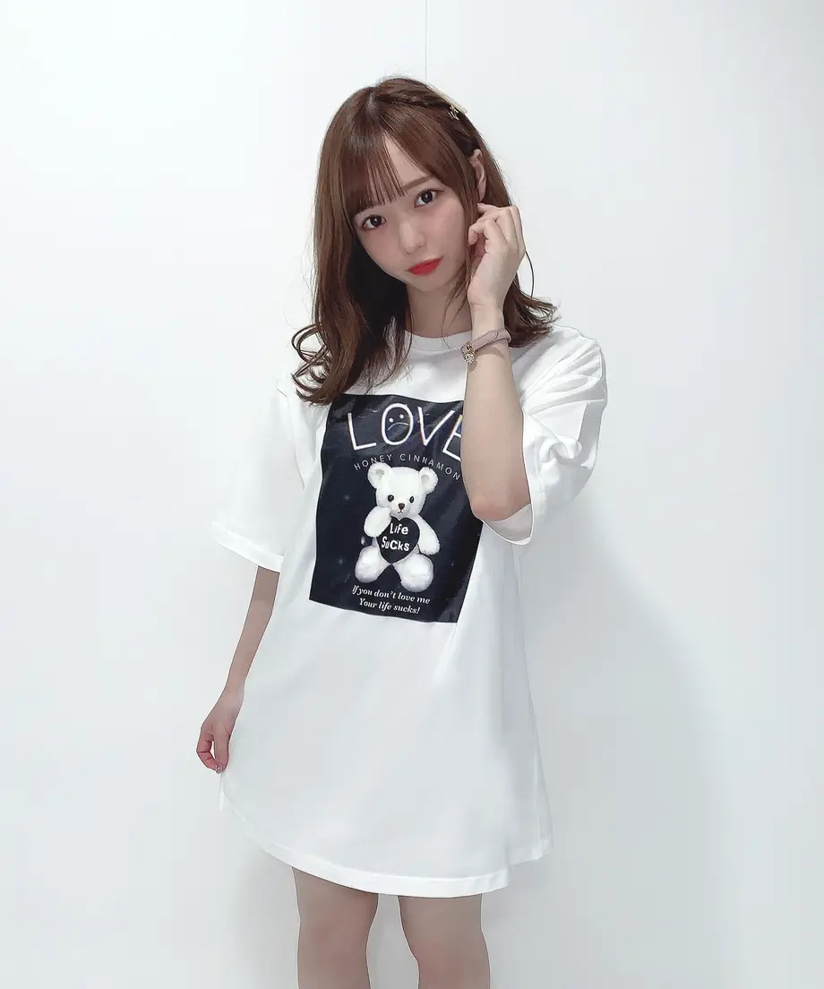 60b054ec838d344f5d2d3204