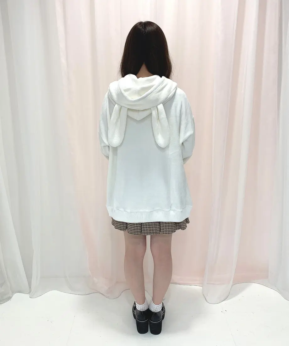 613aeb9ee406b809bc7b5d5c