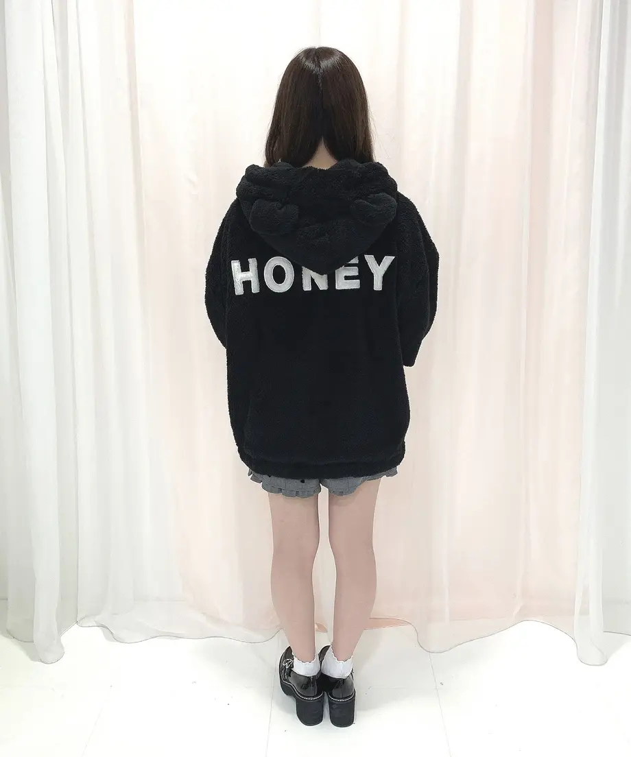 613aeb9ee406b809bc7b5d57