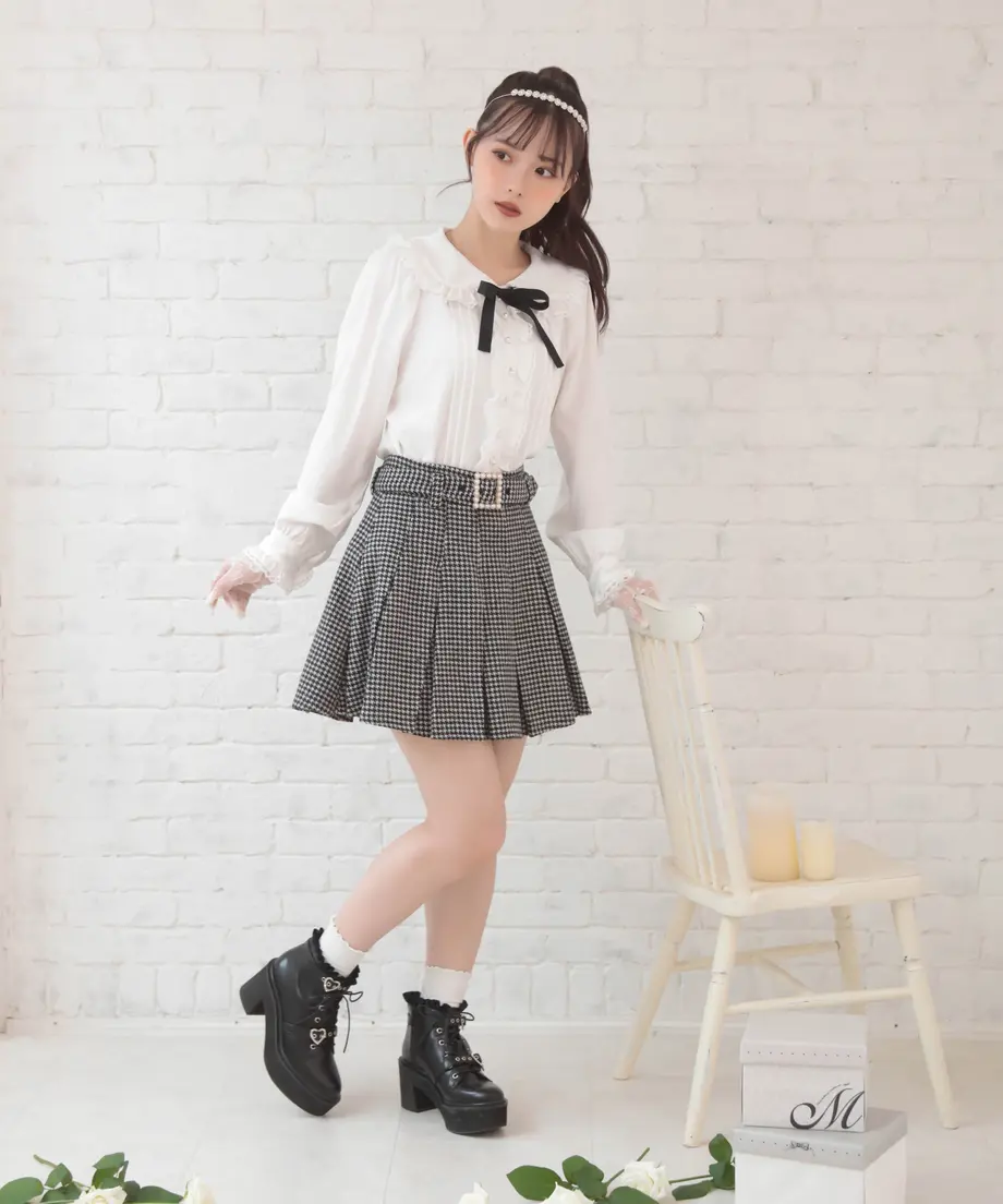 613aeb9fe406b809bc7b5d76