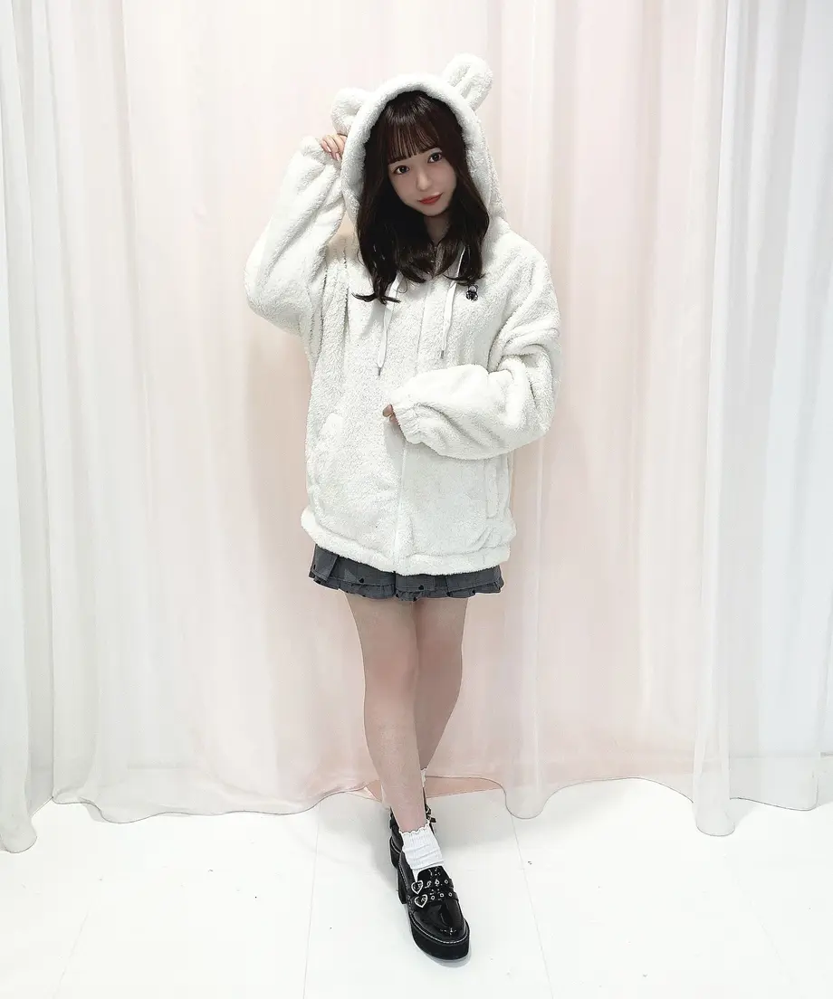 613aeb9ee406b809bc7b5d57