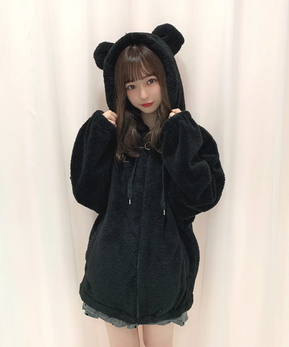 613aeb9ee406b809bc7b5d57