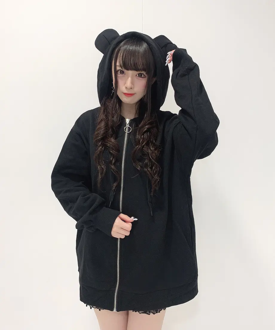 60b054ec838d344f5d2d31fe