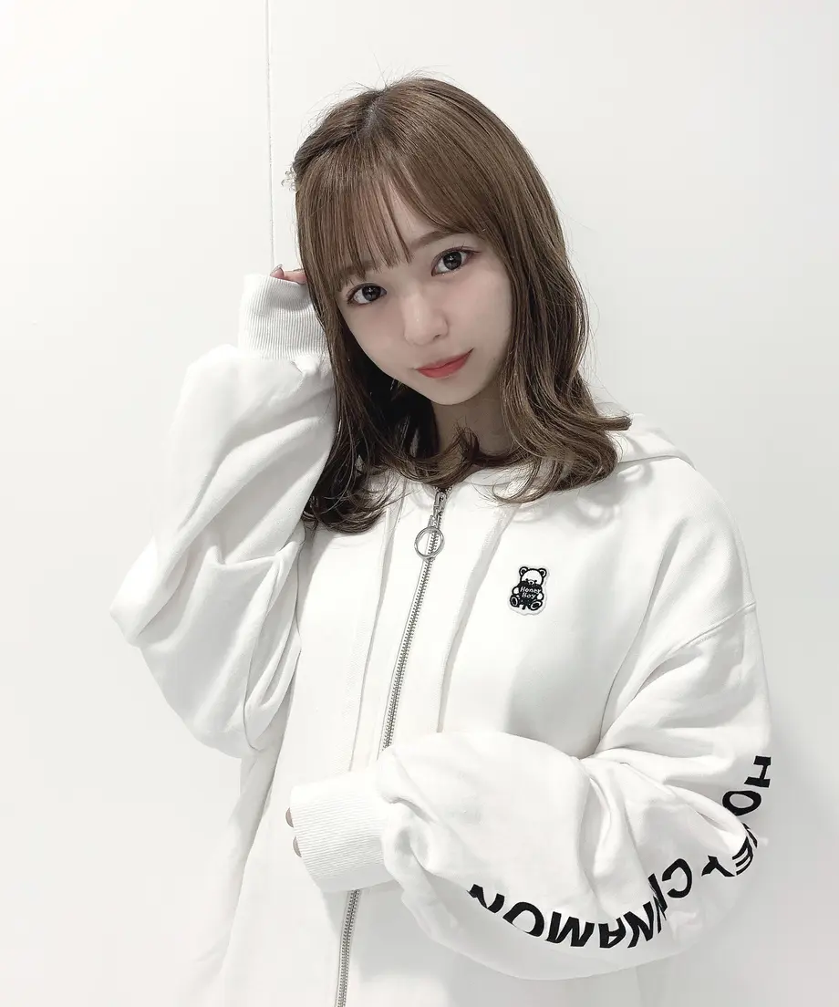 60b054ec838d344f5d2d31fe