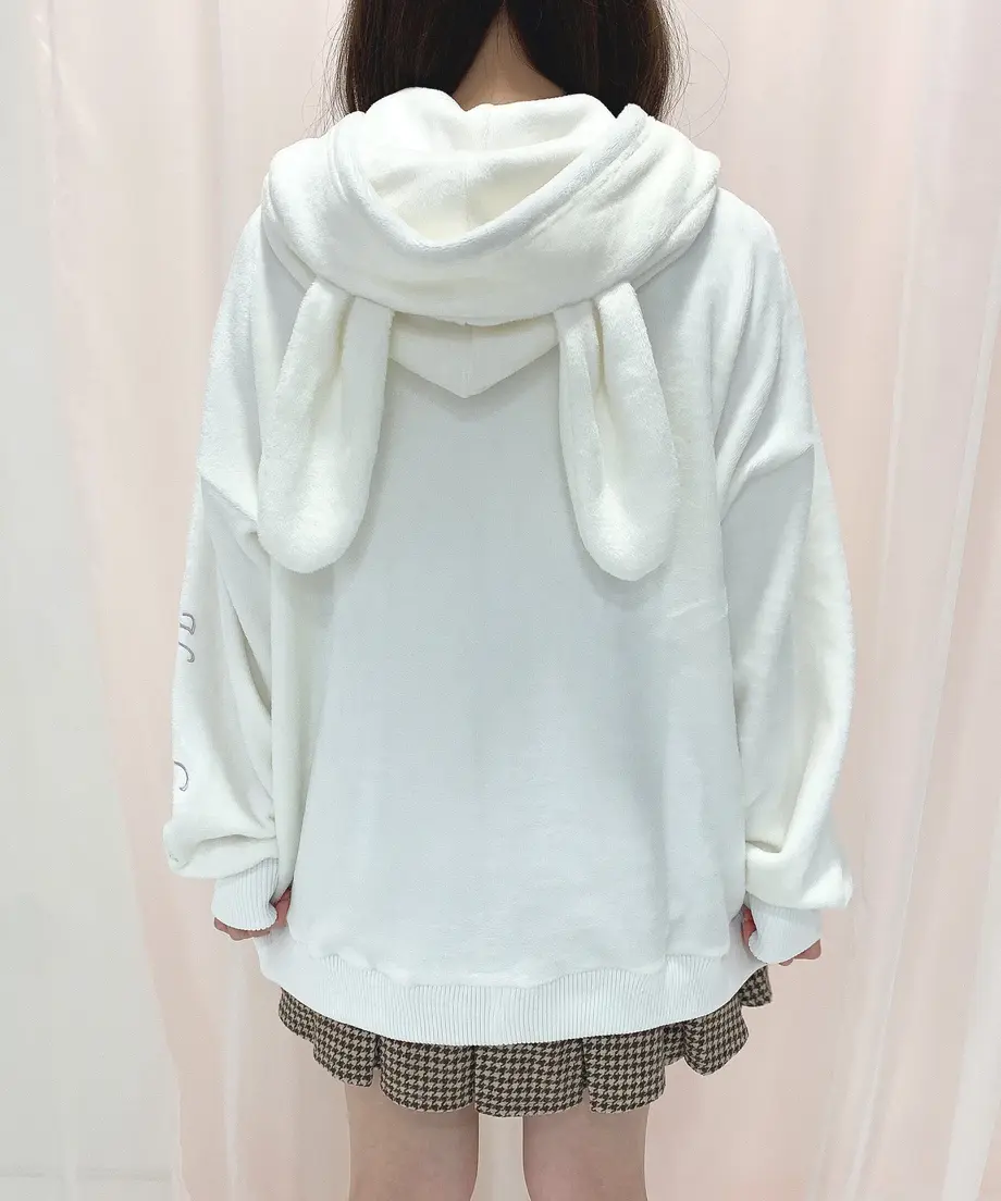 613aeb9ee406b809bc7b5d5c