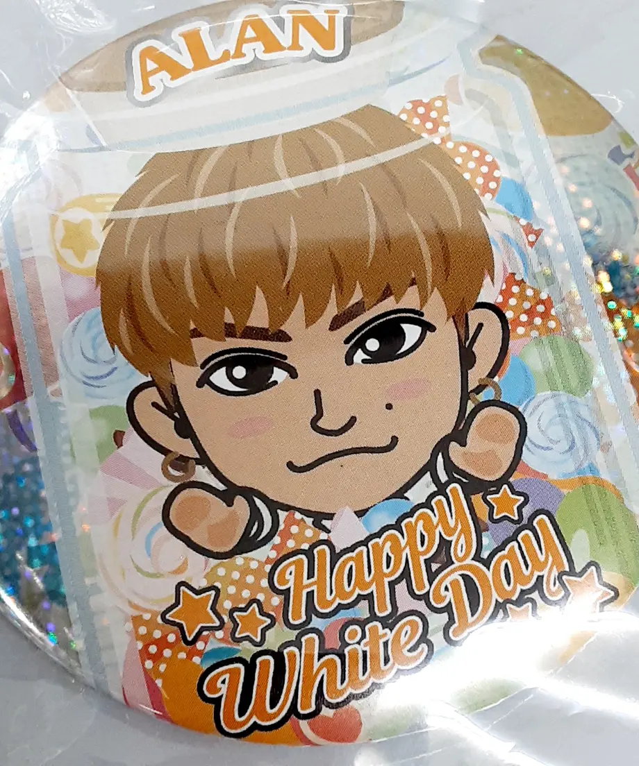 Generations 白濱亜嵐 75mm缶バッジ キズ有り K Books K