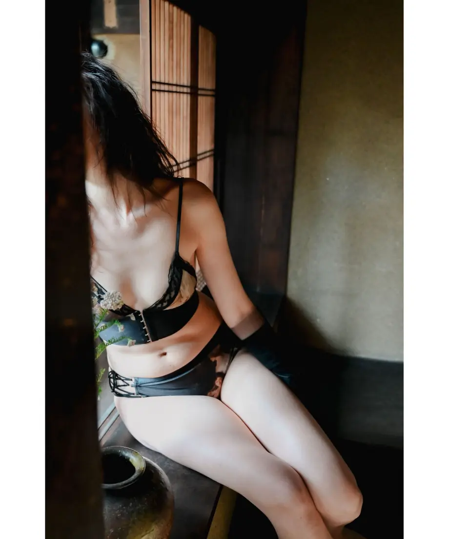 6173e0484e80826cd3427cc9