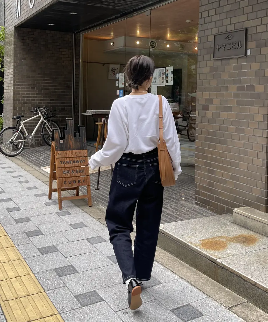 612496aef604a923c8c7cc51