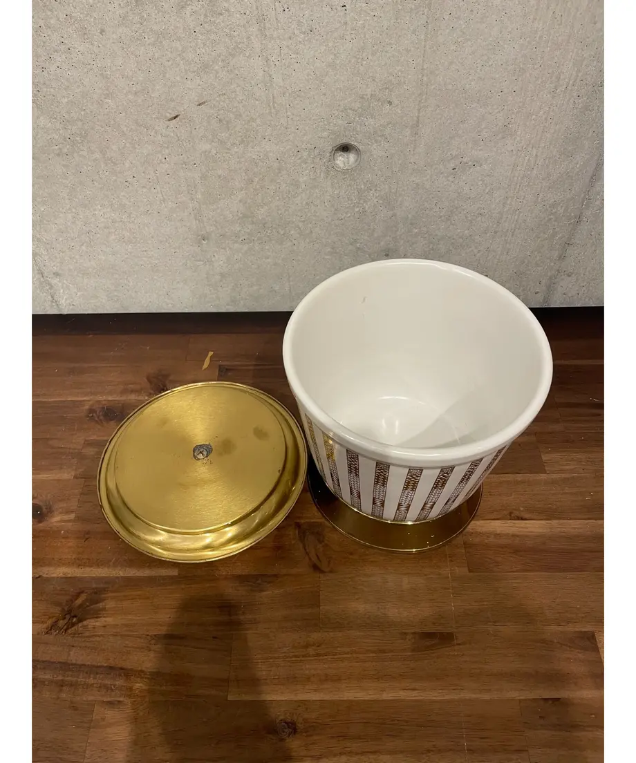 60f2926903e59424cc98170f