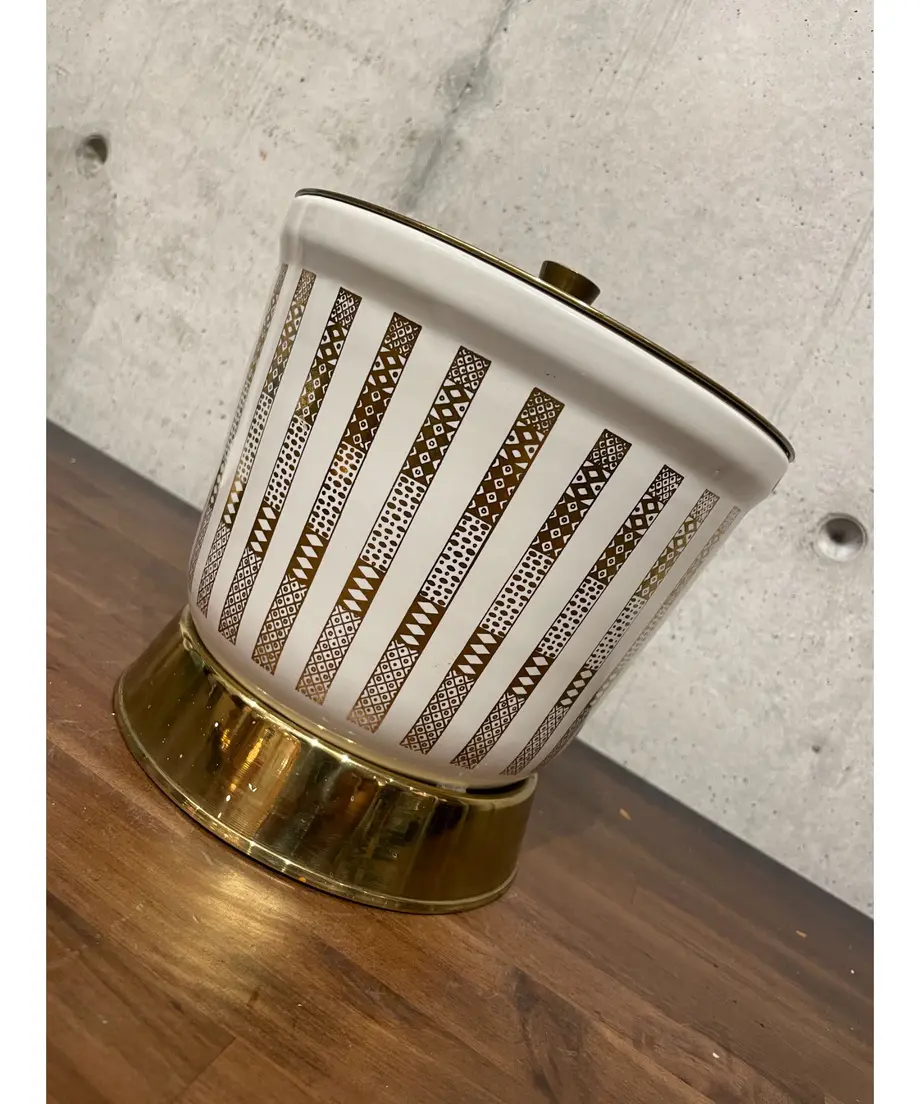 60f2926903e59424cc98170f