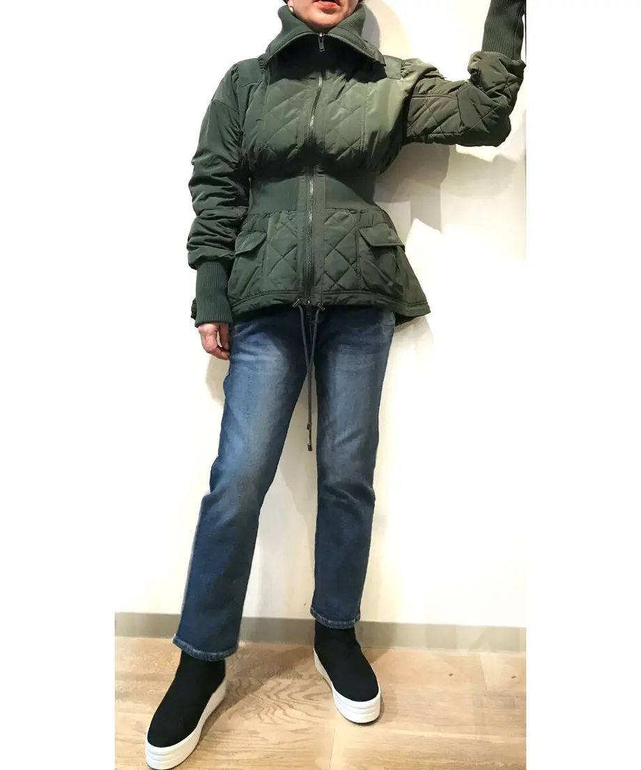 61b717ecd5ffeb736188c316