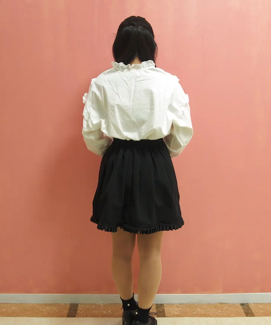 5fb282bf72eb466f2e3114ef