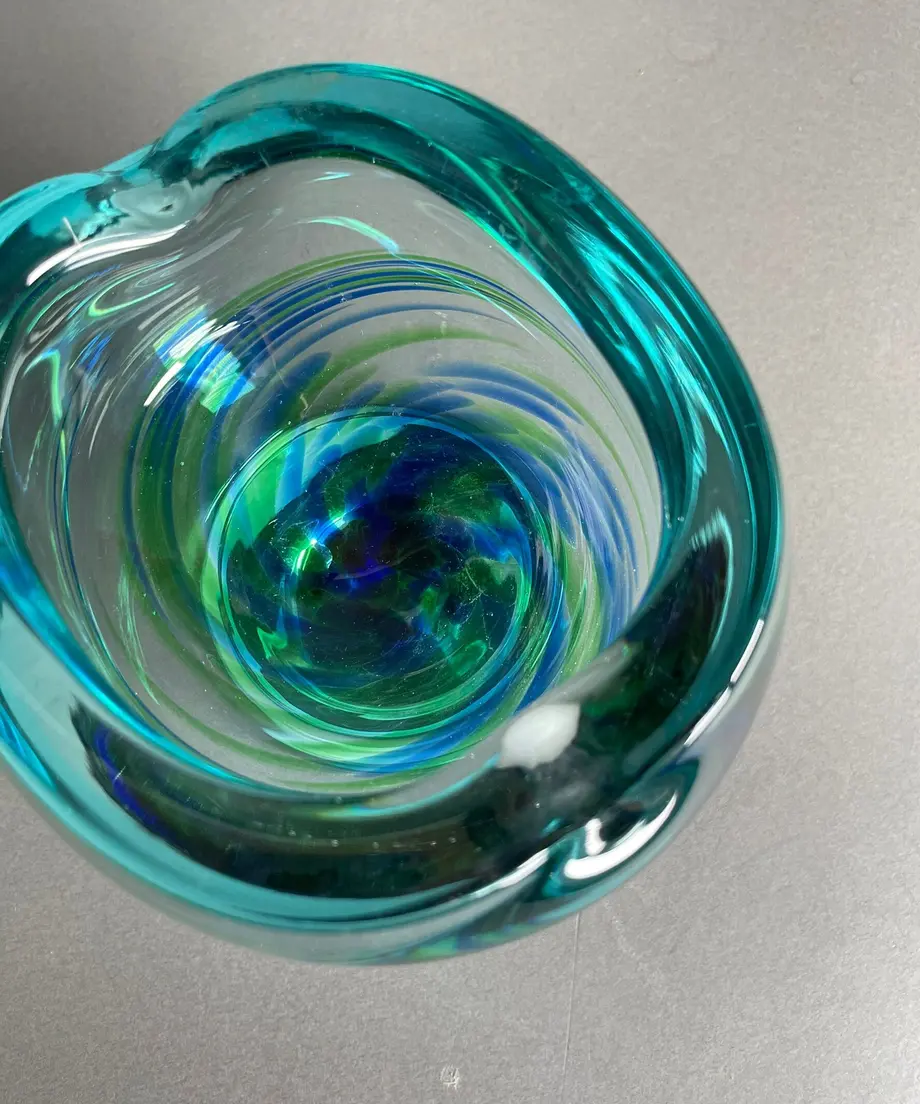 6167c6255b0e33141666b8f6