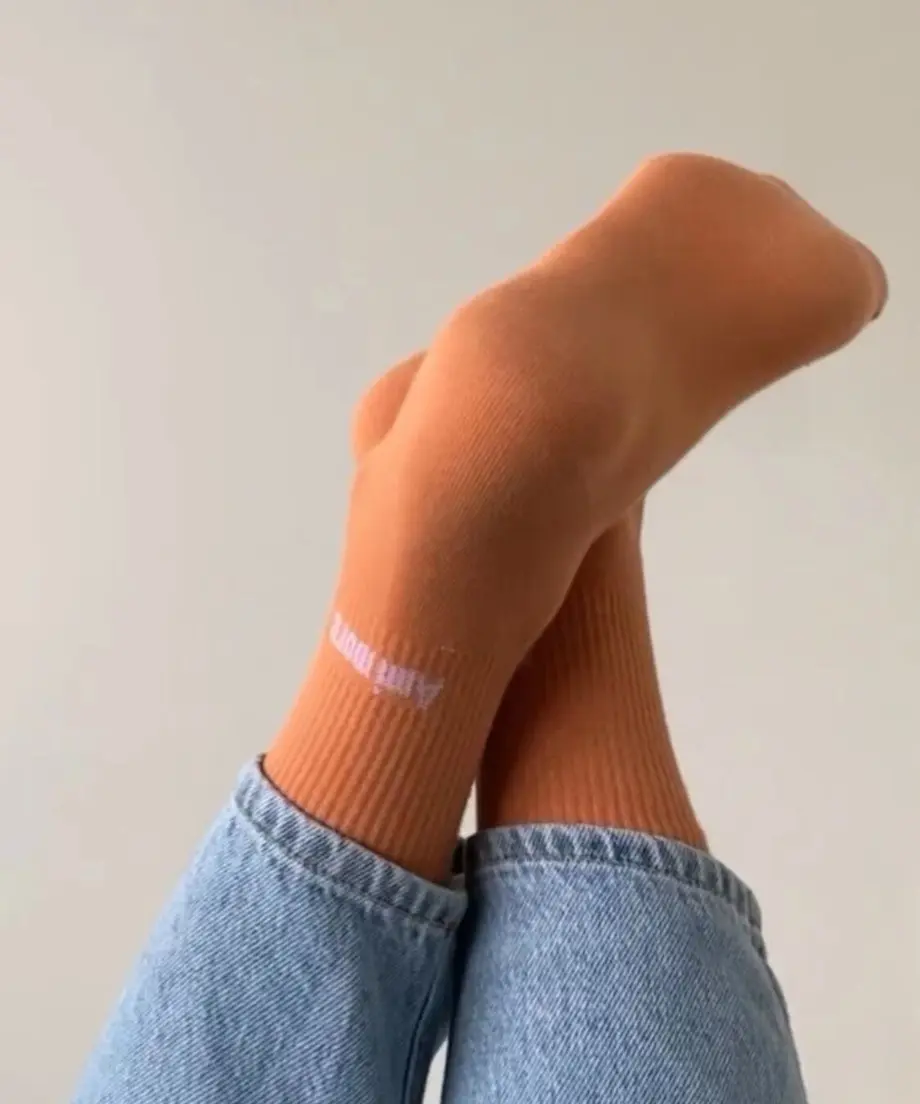 606d5d042305572c2a69611e