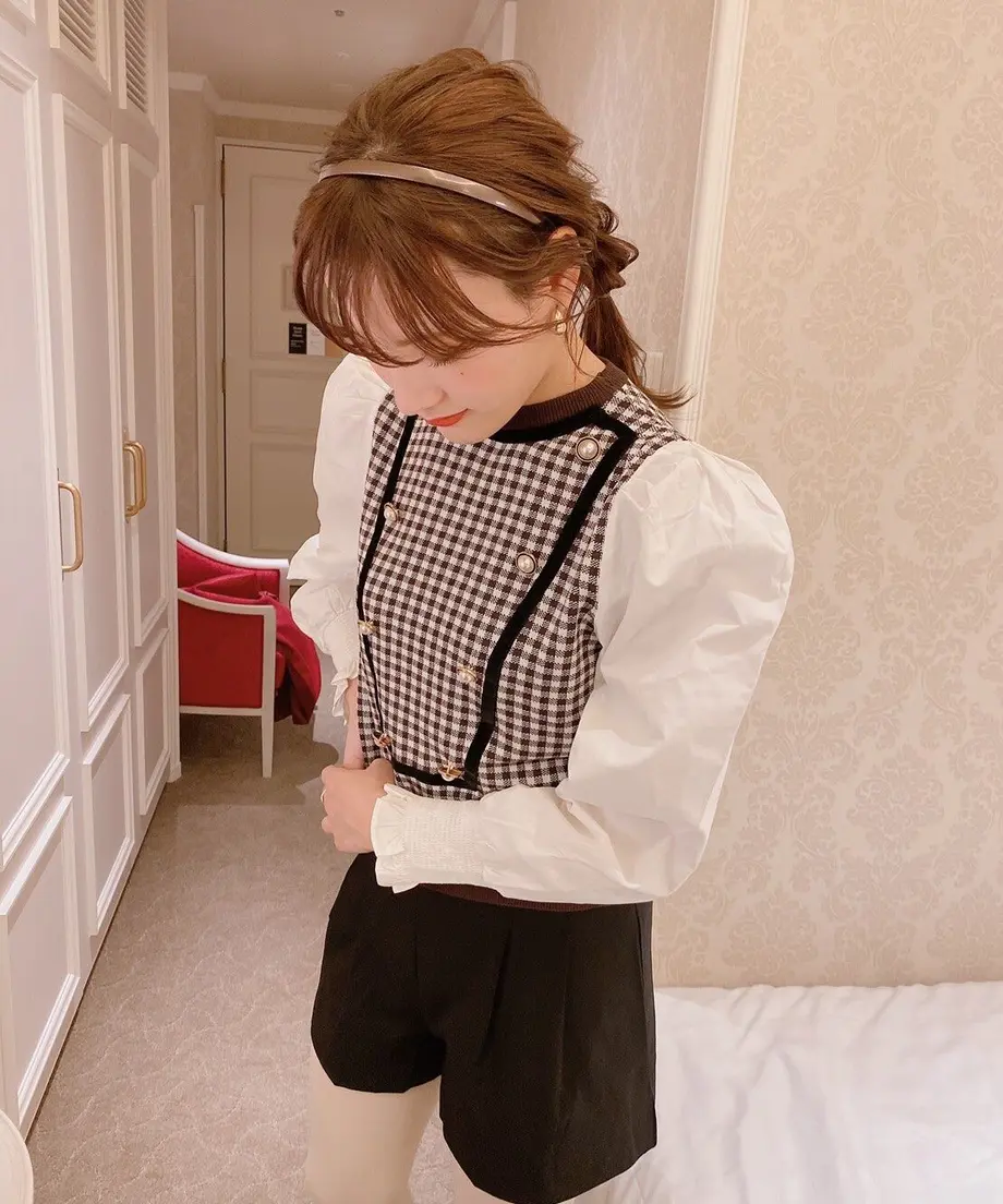 5febfaf072eb4608746d90a3