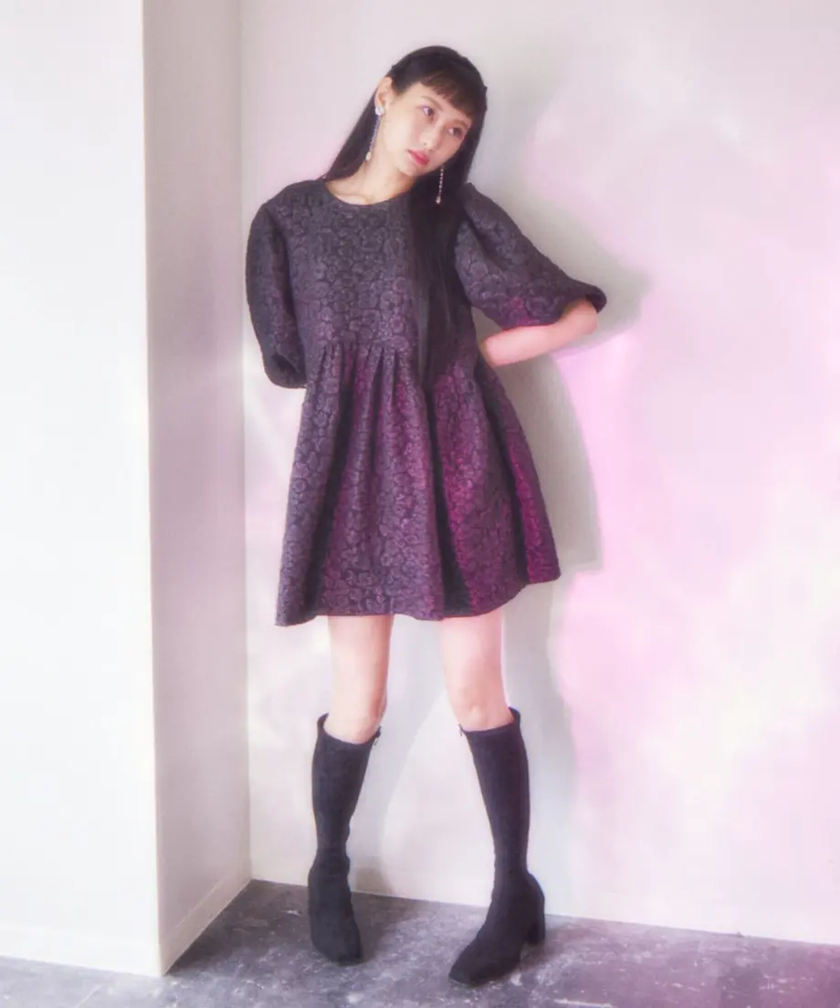 613062d7e1fb4c455f856581