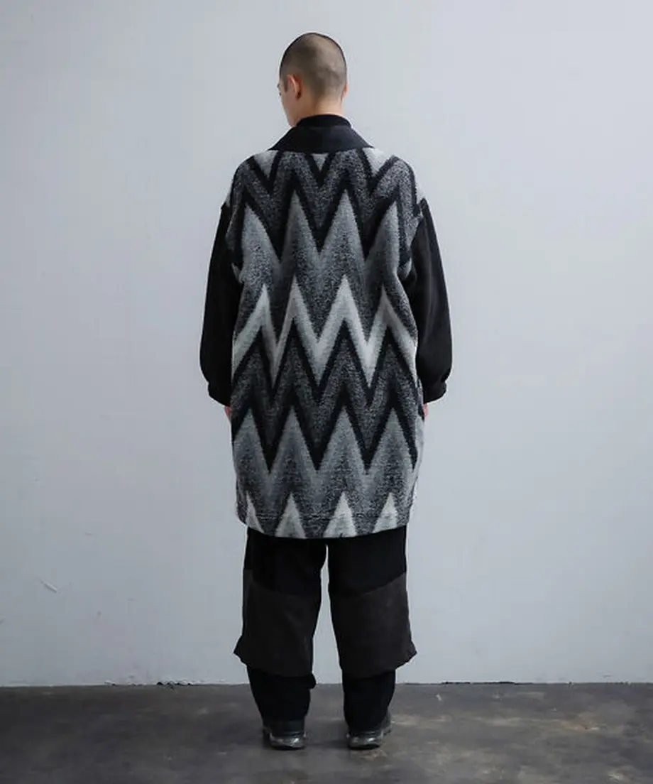 6087c258e70dc4440a3aaf28