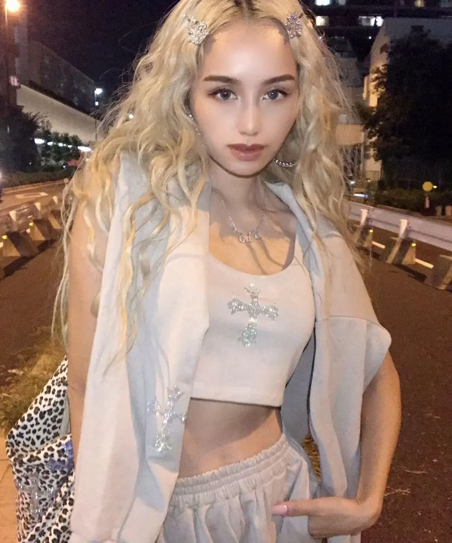 5f768b1d07e16359ec313f44