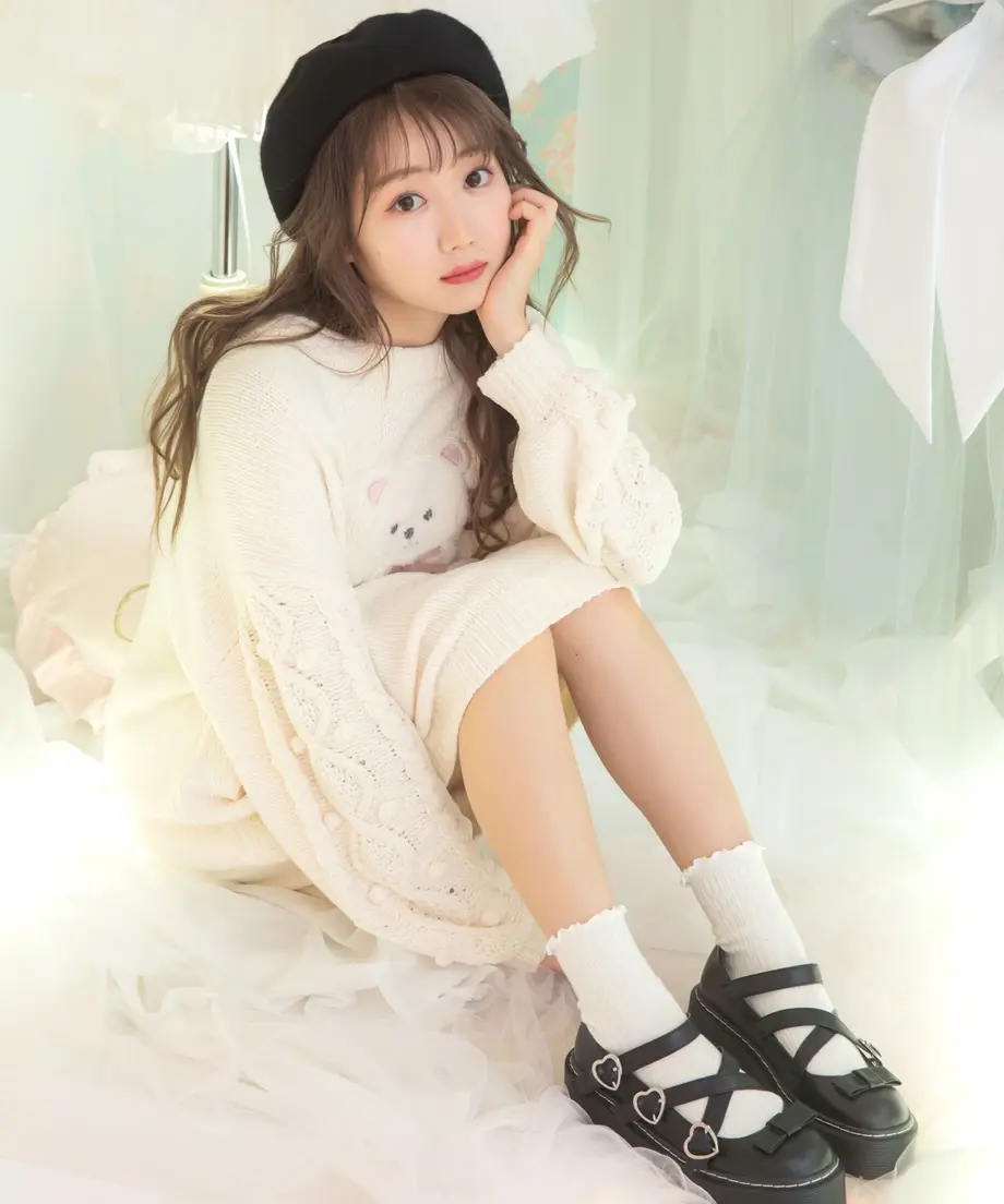5f460fedb5b1084379aaff28