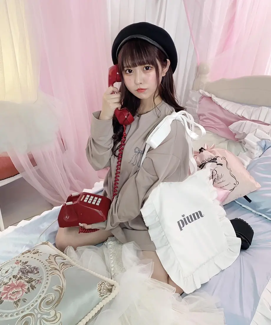 5f22ad95d3f16748dba0586a