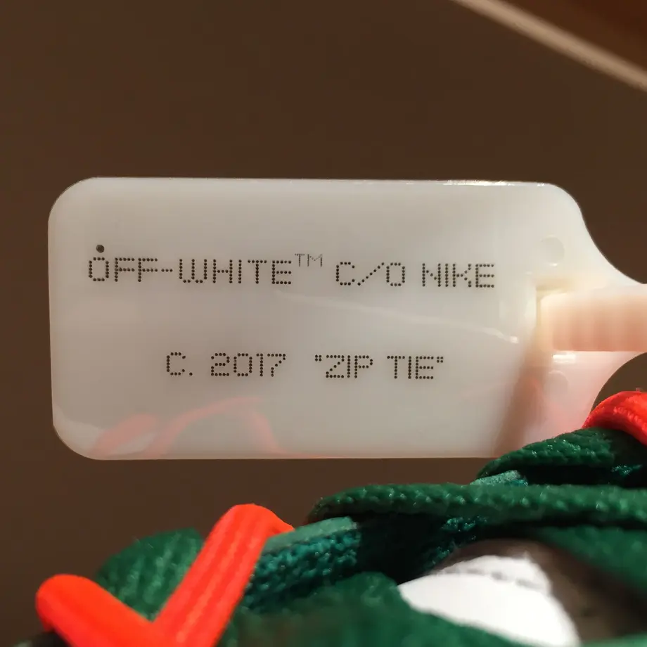 5e350c9dcf327f3e767be084
