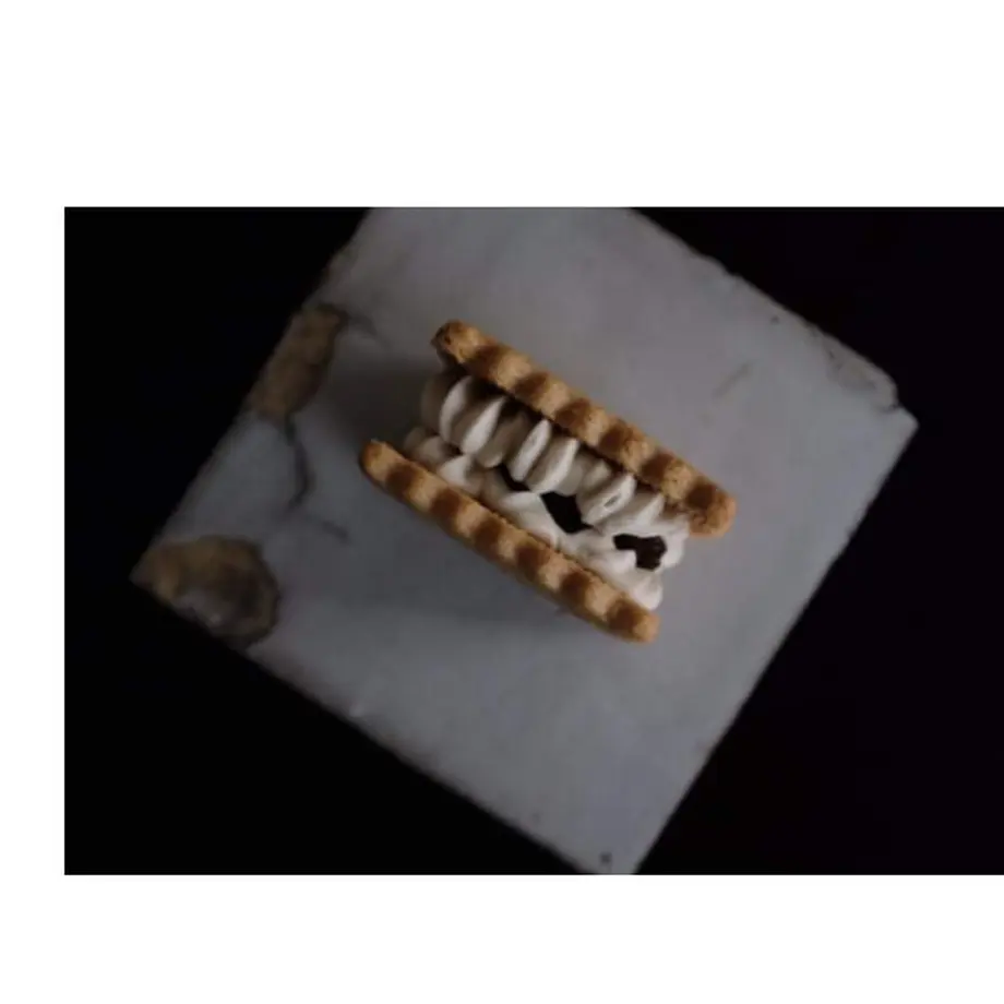 6183e9e82b3ca14310645589