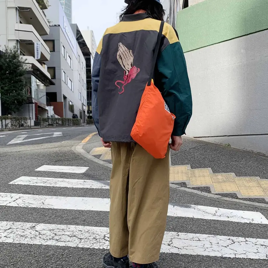 610df15a8696c72384587957