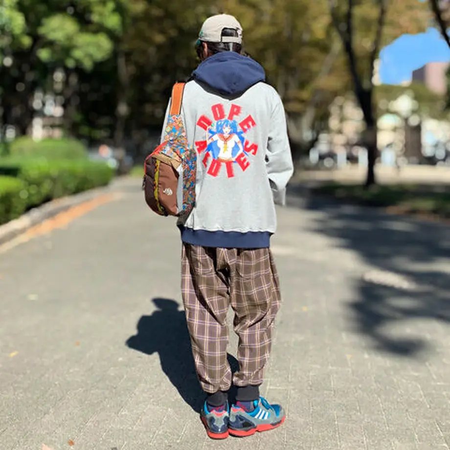 5f87d90f8ac39430f6b7e90b