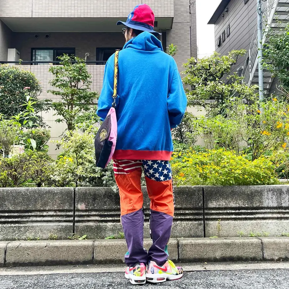 6354df6dc15c5a1c3e2afd51