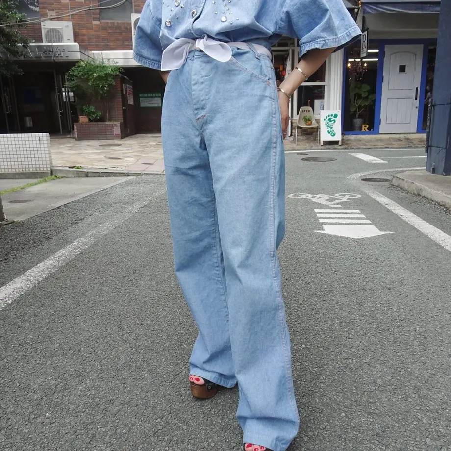 60ae10cf50a48a52459d639c